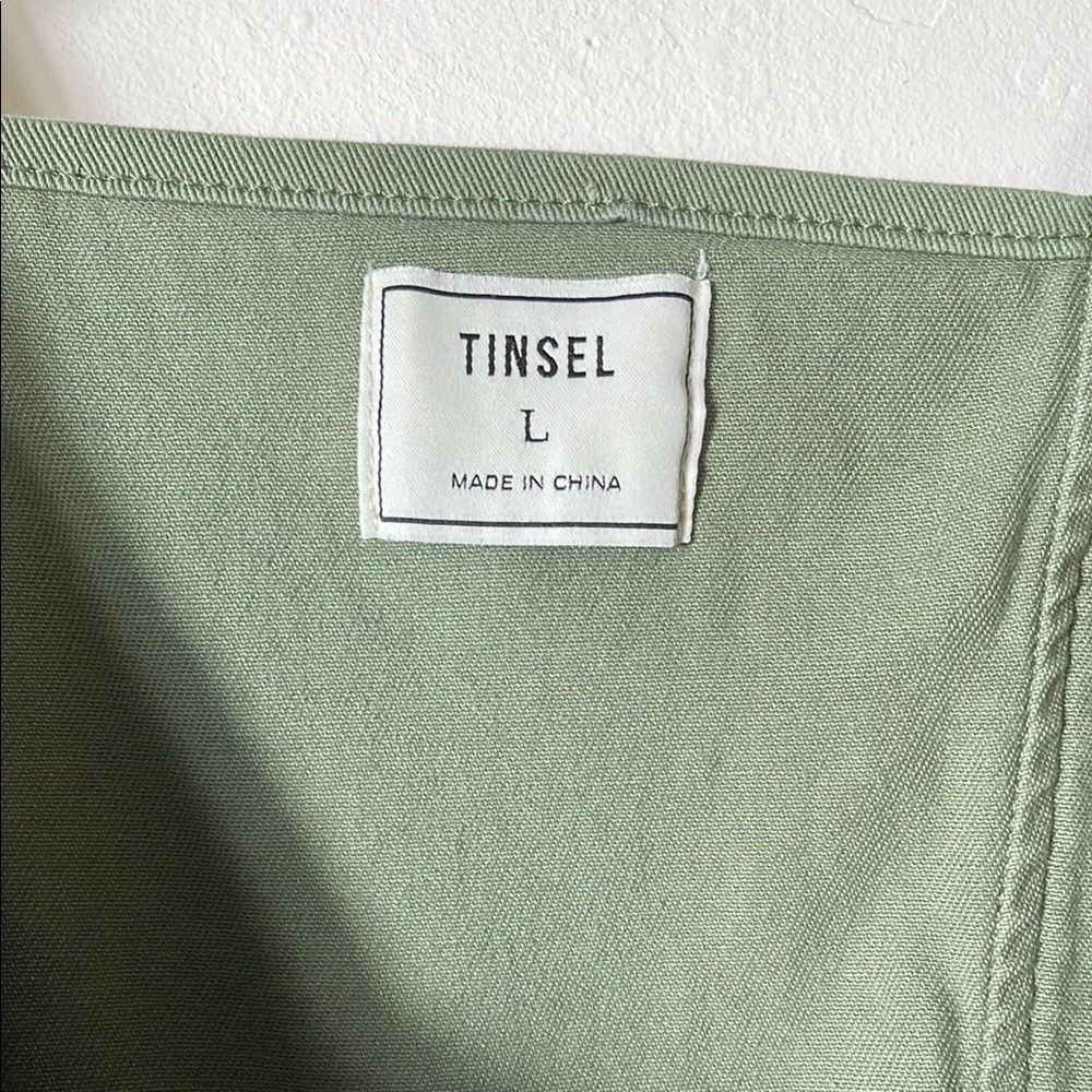 Tinsel Ruffle Stretch Dress - Picture 5 of 10